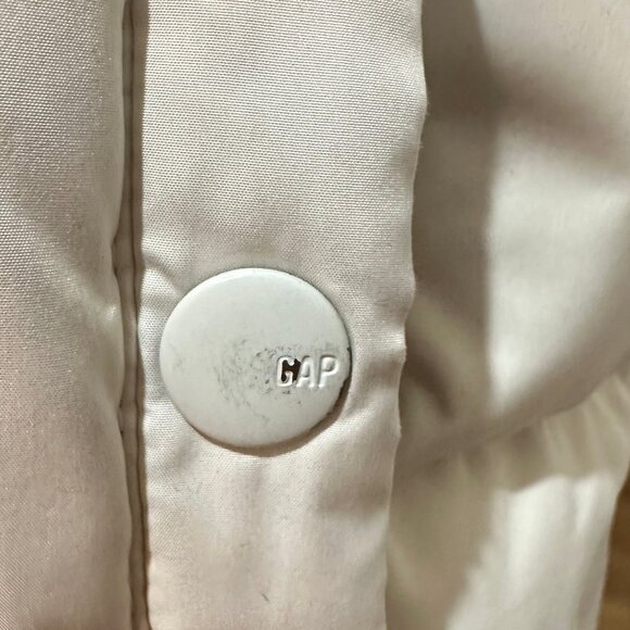 Gap removable hood White Down Vest - Picture 11 of 11